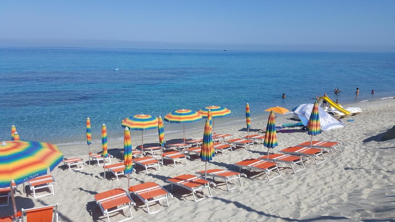 קאפו ואטיצ'אנו Hotel La Fattoria Sul Mare מראה חיצוני תמונה