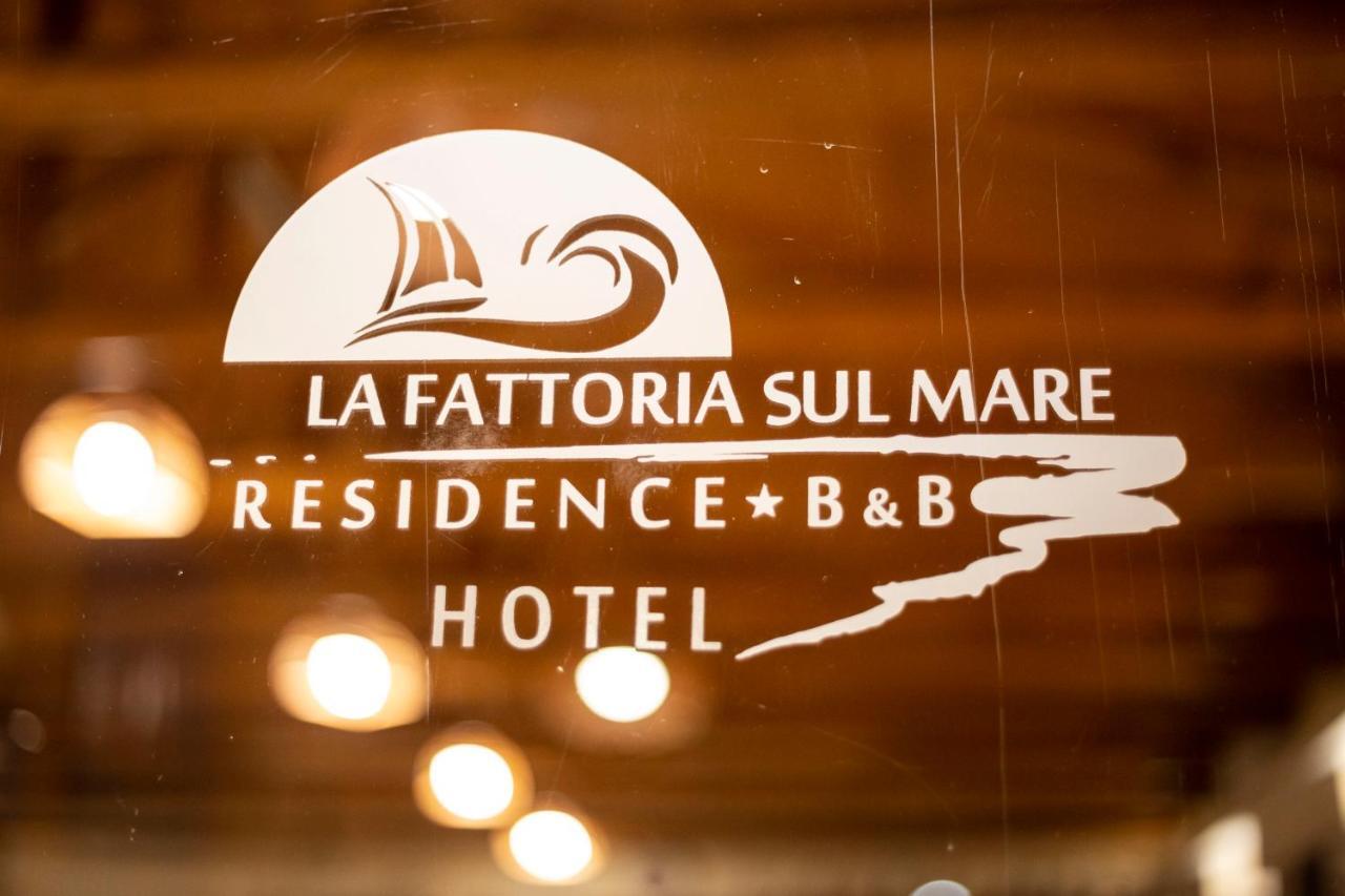 קאפו ואטיצ'אנו Hotel La Fattoria Sul Mare מראה חיצוני תמונה