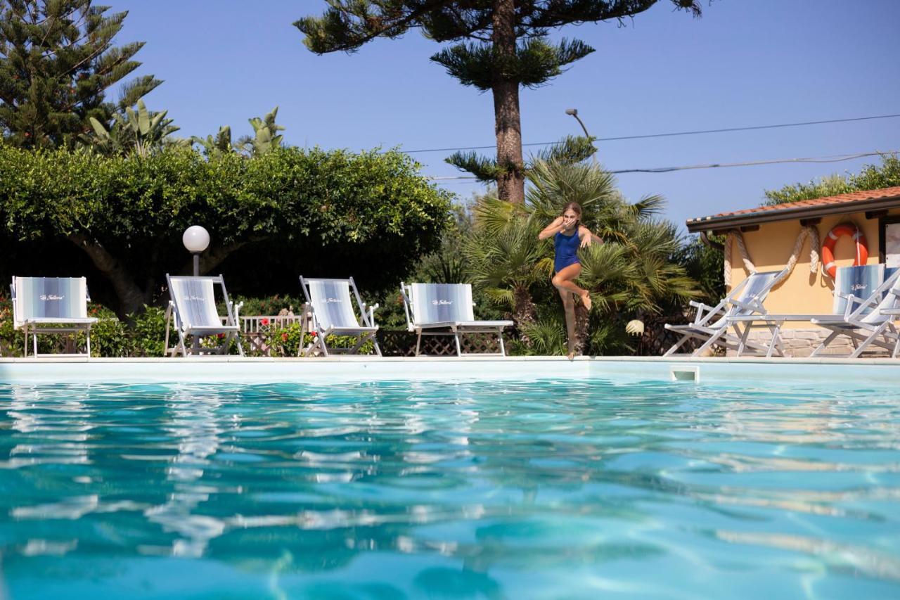 קאפו ואטיצ'אנו Hotel La Fattoria Sul Mare מראה חיצוני תמונה