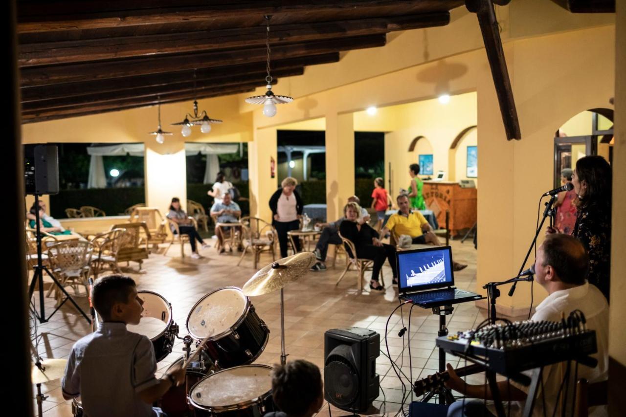קאפו ואטיצ'אנו Hotel La Fattoria Sul Mare מראה חיצוני תמונה